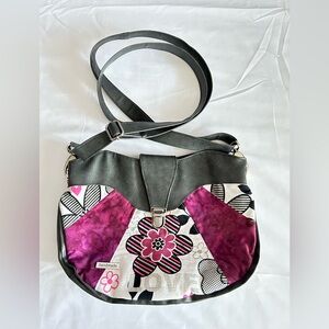 Handmade floral cross shoulder handbag